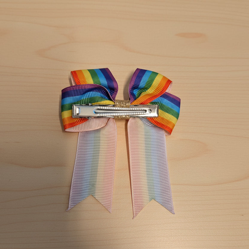 Pride spenne med sløyfe og bling