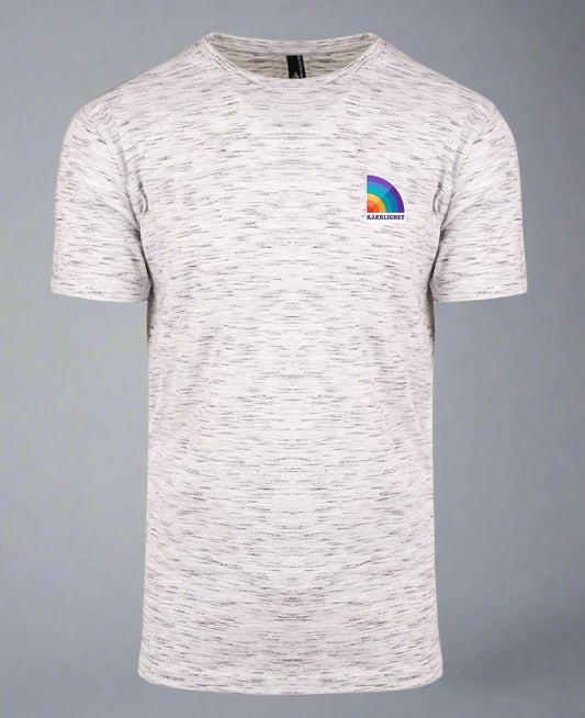 Trendy pride t-shirt med pride symbol og ordet kjærlighet