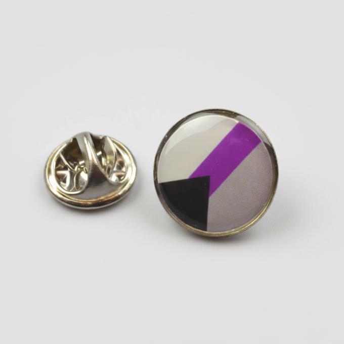 Demisexual metallpin
