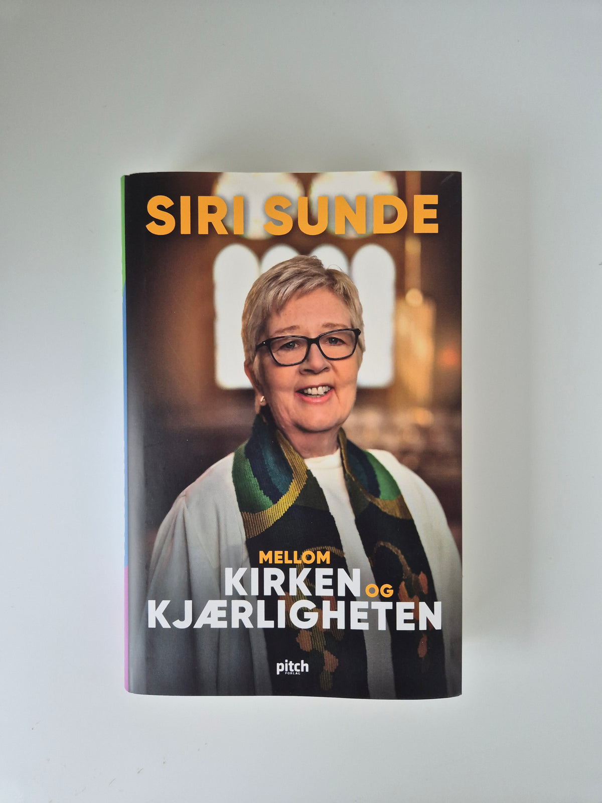 Mellom kirken og kjærligheten – Siri Sunde  Skeiv historie