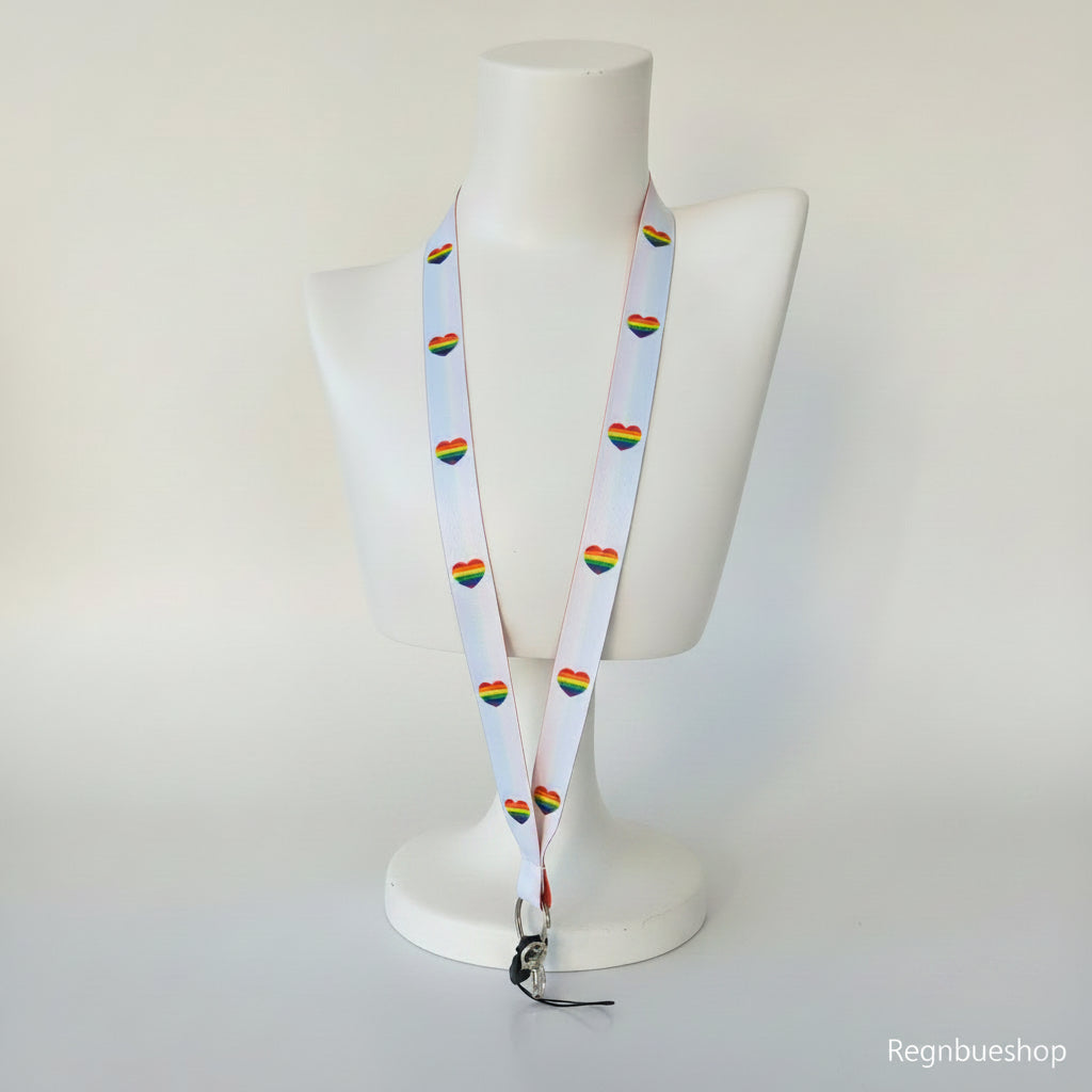 Pride Regnbueglimt Nøkkelbånd Hjerter Prideartikler 45 cm  langt 2 cm bredt Pridebutikken Regnbueshop