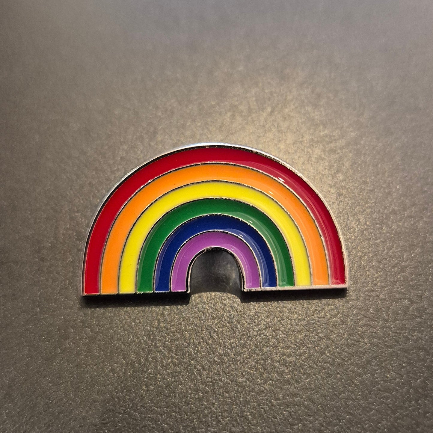 Regnbue Pin