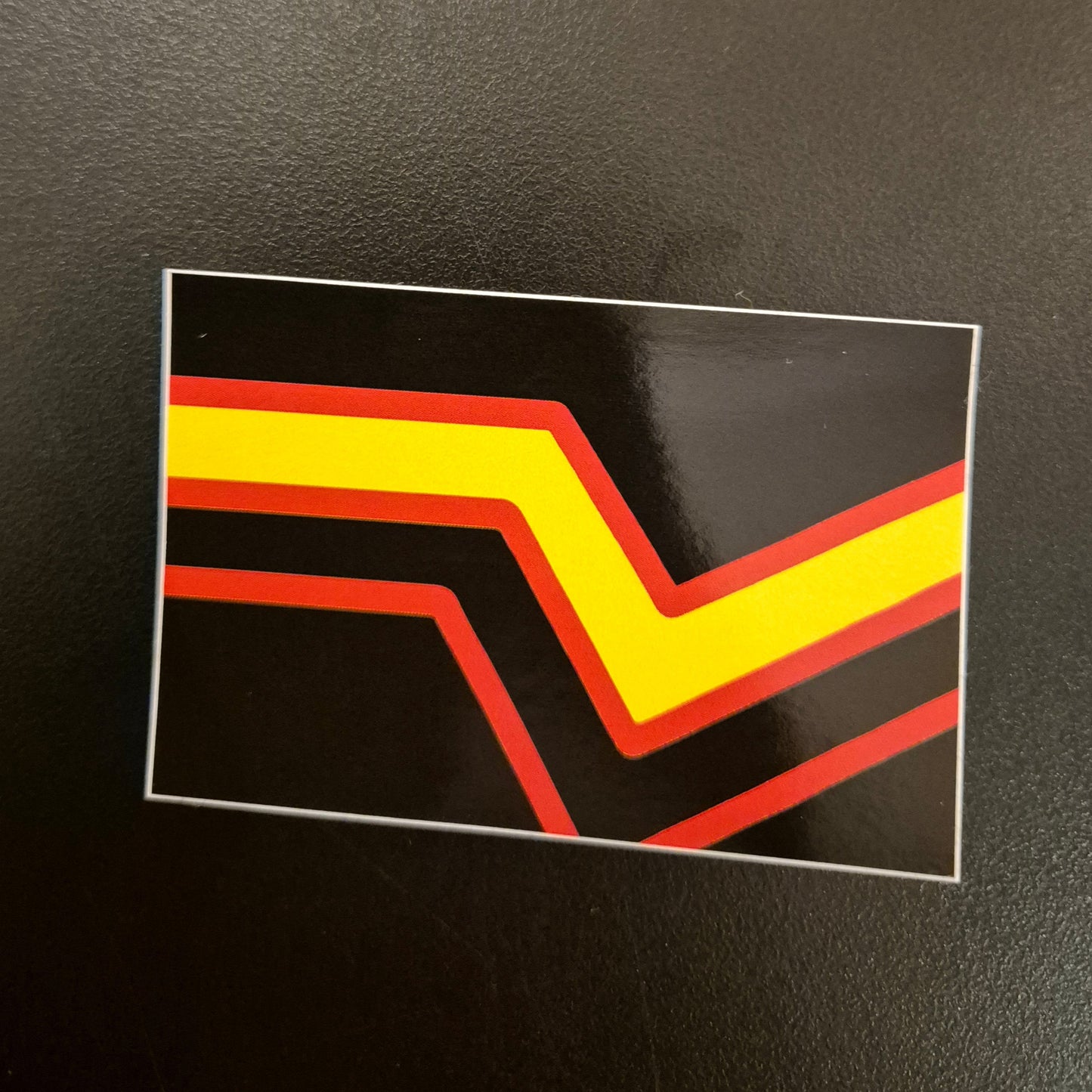 Klistremerke Rubber Pride 7,5 cm