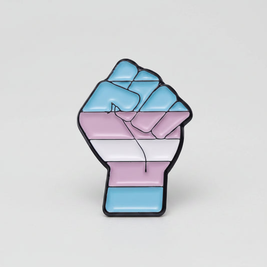 Trans Pride Knyttetneve Pin