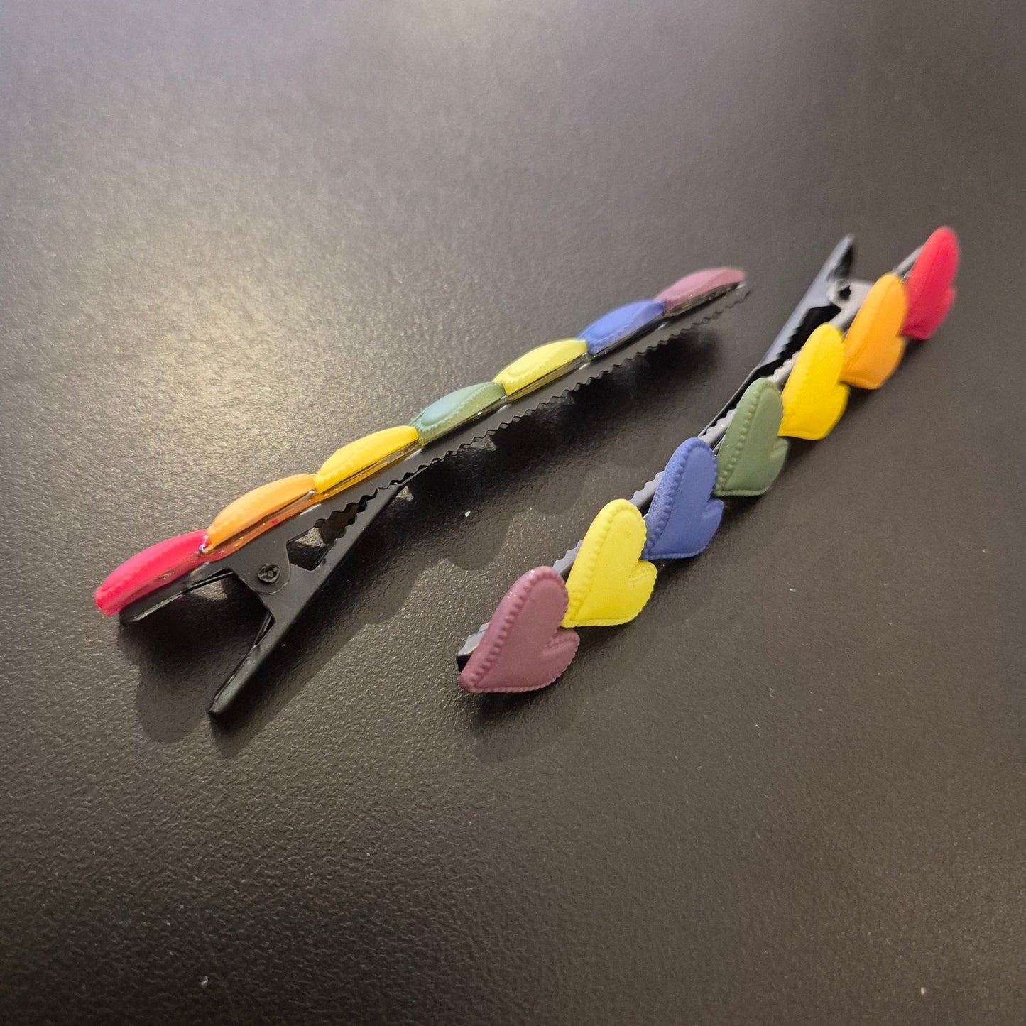 Regnbueshop - Pride spenner med hjerter - Accessories