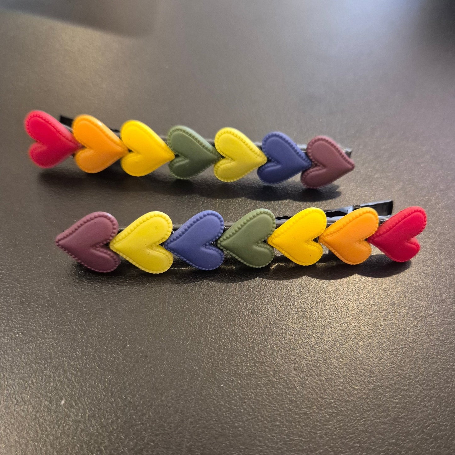 Regnbueshop - Pride spenner med hjerter - Accessories