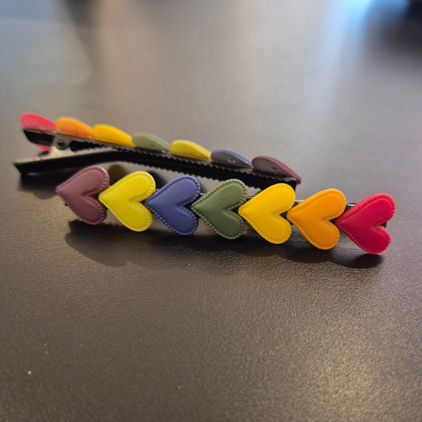 Regnbueshop - Pride spenner med hjerter - Accessories